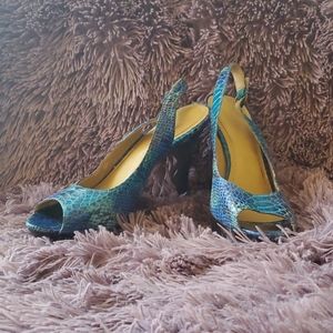 Womens Nine West heels size 8.5